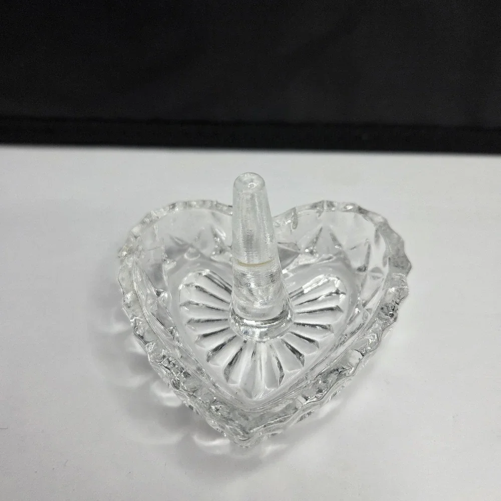 Vintage Clear Glass Heart Ring Holder Vanity Jewelry Dish - Small Crack